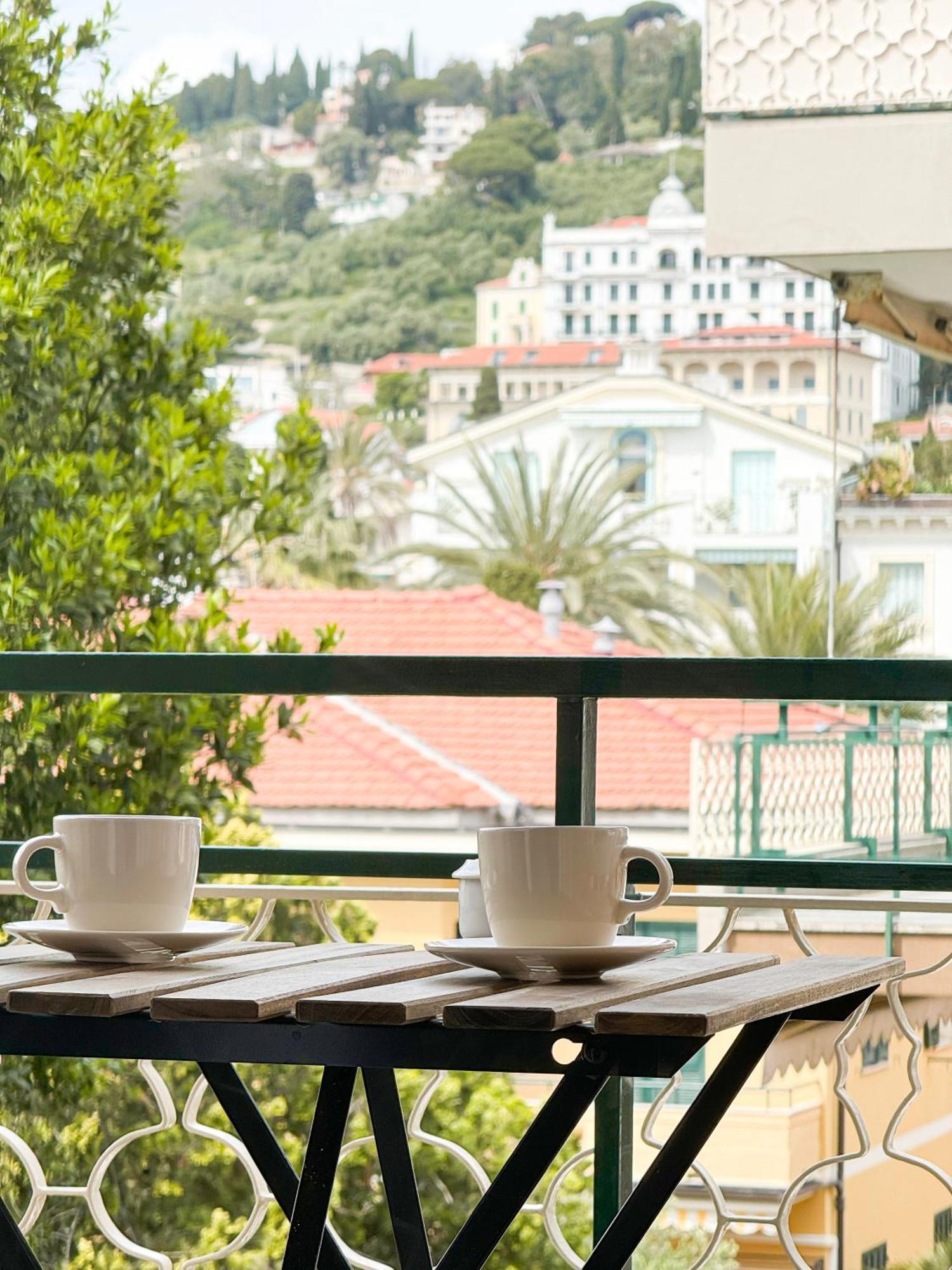 Hotel Casa Febo, In Centro Con Parcheggio Privato A 200 Mt Dal Mare Bordighera Exterior foto